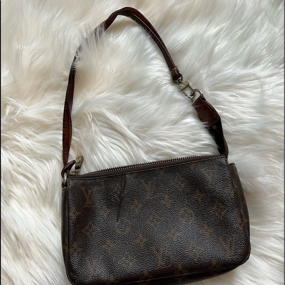 Vintage Louis Vuitton Pochette